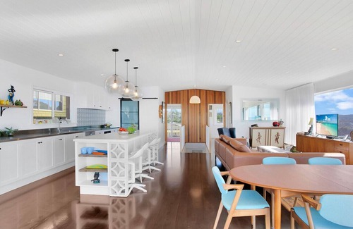 Dee Why Casa | Monash Beach House - Oceanfront