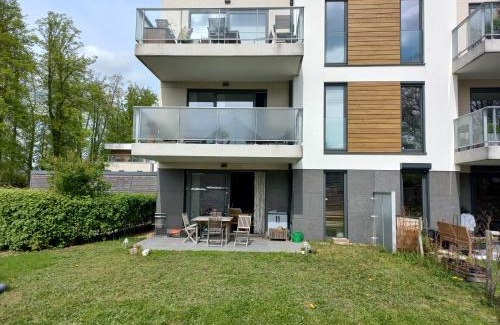 Wezembeek-Oppem Casa | Monastery Garden - 2 single and little rooms - bed & free breakfast - shared accomodation where landlord lives