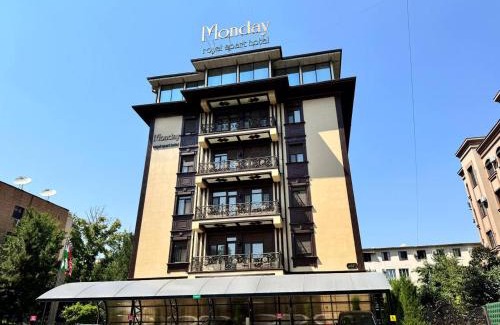 Tashkent Hotel | Monday Royal apart hotel