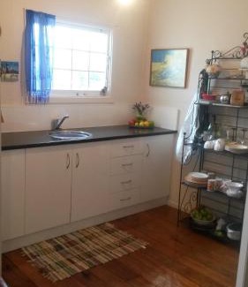 Castlecliff Casa | Monday Seaside Cottage