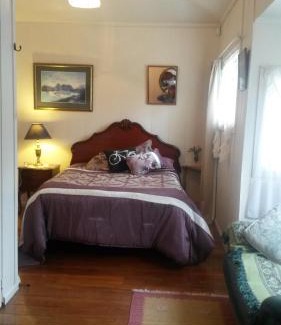 Castlecliff Casa | Monday Seaside Cottage