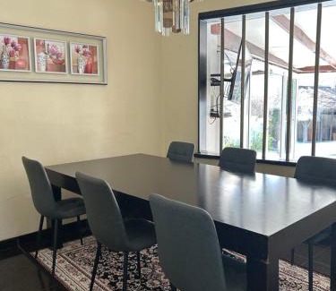 Greater Johannesburg Metropolitan Area Casa | Mondeor holiday Home
