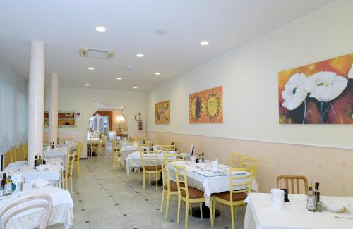 Pinarella Hotel | Mondial