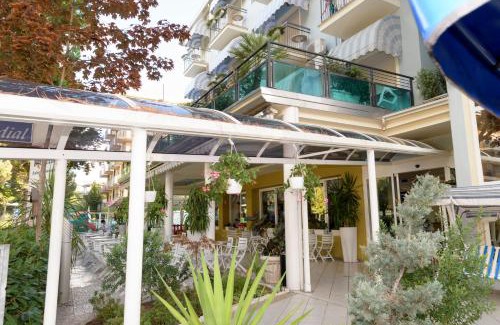 Pinarella Hotel | Mondial