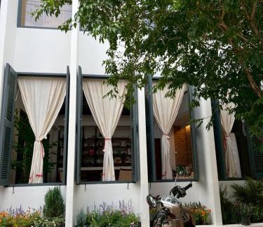 Su Thep Casa | Mong Mori Villa Chiang Mai มงโมริ วิลล่า เชียงใหม่