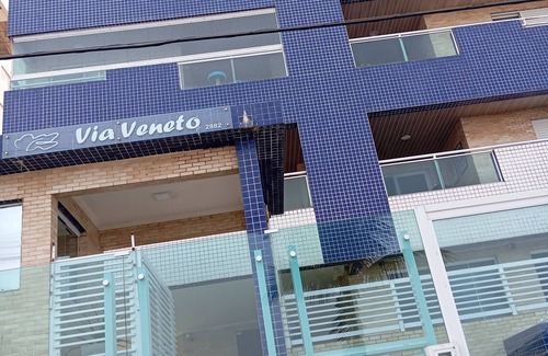 Mongagua Apartamento | MONGAGUÁ APARTMENT/ ON THE SAND/ SEASIDE/ WI-FI/ CLOSE TO SHOPPING CENTER/ PET FRIENDLY
