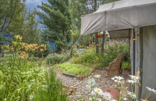 Kalpa Alquiler De RV | Monk tent by LivingStone Swiss tent