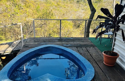 Cerro Plano Cabina | Monkey Cabins near Beach with Mountain Views and Heart Shaped dipping pool