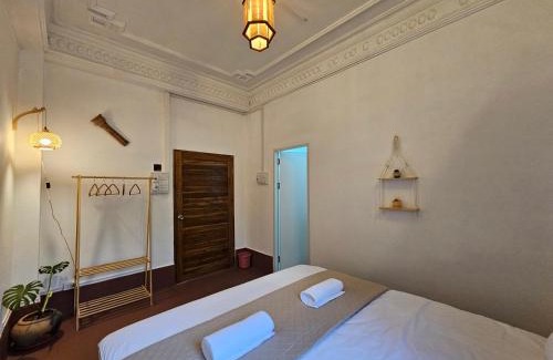 Savannakhet Casa | Monkey Guest House