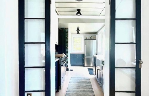 Bellport Casa | Monkey Puzzle Bellport Cottage