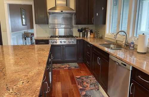 Monmouth Beach Casa | Monmouth Beach - 100 yards from beach.