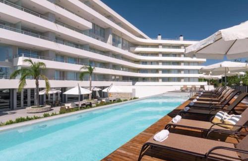 Colonia del Sacramento Apartamento | Mono ambiente frente al río, con amenities