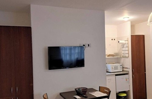 Godoy Cruz Apartamento | Monoambiente Arizu. Complejo de 10 monoambientes situado en Barrio Residencial.