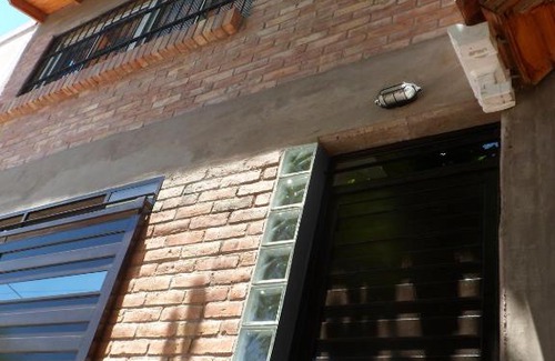 Mendoza Apartamento | Monoambiente Luminoso y Tranquilo
