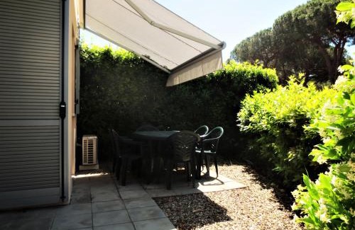 Punta Ala Apartamento | Monolocale con giardino a 100m dal mare Punta Ala