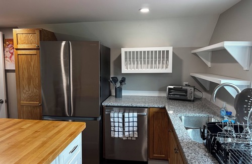 Monroe Apartamento | Monroe Maine Historic Site Hideaway