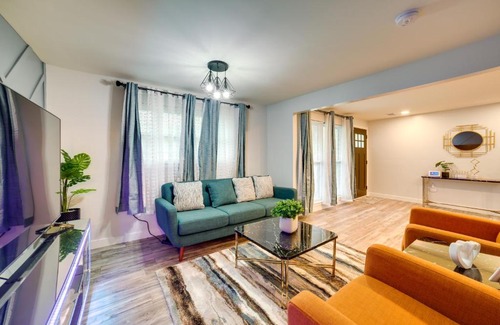 Monroeville Casa | Monroeville Vacation Rental - 2 Mi to Downtown!