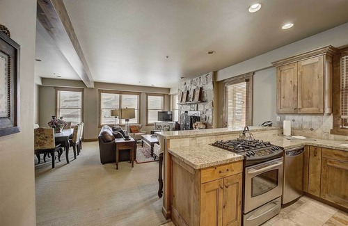 Deer Valley Casa | Mont Cervin #22 by Avantstay Luxury Ski in Ski out Home in Park City!