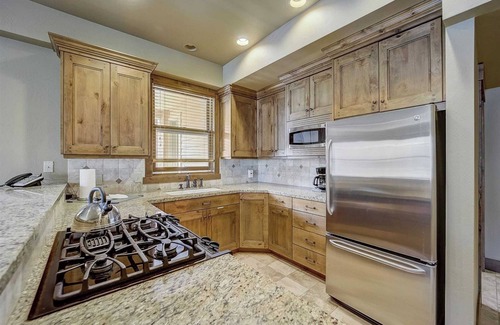 Deer Valley Casa | Mont Cervin #22 by Avantstay Luxury Ski in Ski out Home in Park City!