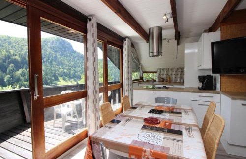 Mont-Dore Chalet De Esquí | Mont-Dore : Chalet agréable avec WIFI pour 9 personnes - FR-1-608-88