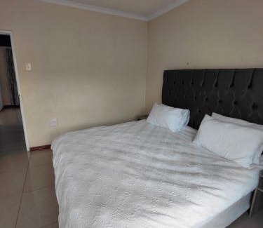 Newcastle Apartamento | Mont Pelaan 48