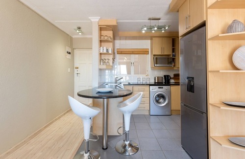 West Beach Apartamento | Mont Serrat 58 by CTHA