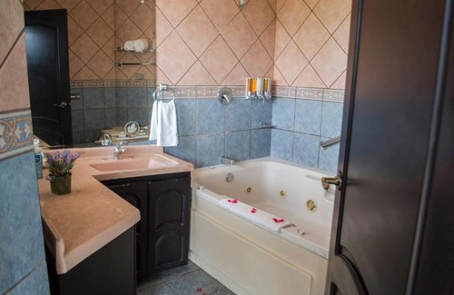 Aguas termales de Arenal Hotel | Montaña de fuego Mountain Resort & Spa