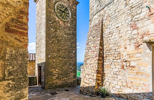 Casale Marittimo Apartamento | Montaleo 4 by Interhome