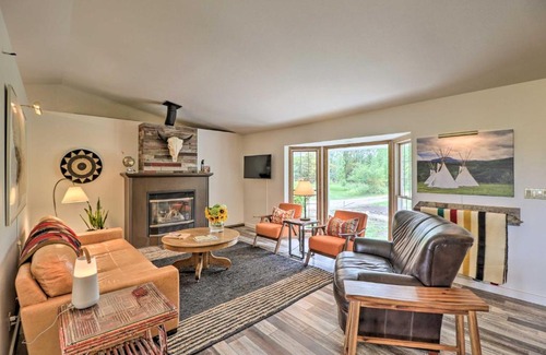 Columbia Falls Casa | Montana Cottage Easy Drive to Glacier Natl Park!