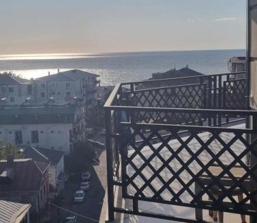 Kobuleti Apartamento | Montana