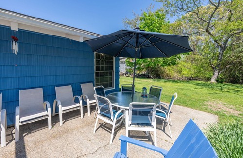 Culloden Shores Casa | Montauk Escape—3BR, 2BA, Steps from the Beach, BBQ Grill, Patio, Outdoor Shower