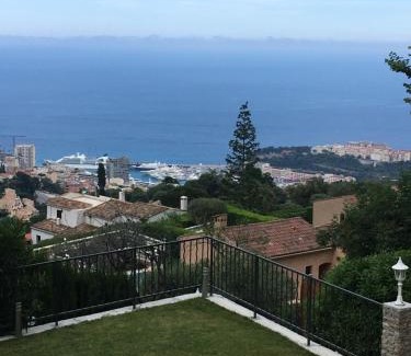 La Turbie Cama Y Desayuno | Monte Carlo View and Spa