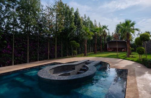 Sidi Abdallah Ghiat Villa | Monte Carlo Villa in Marrakesh - No Neighbors