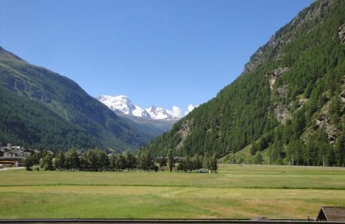 Taesch Apartamento | Monte Rosa D 412