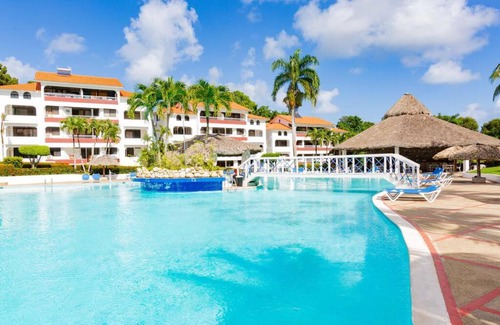 La Mulata Apartamento | Monte Vista 115B · Lovely 1-Bedroom Condo with Pool