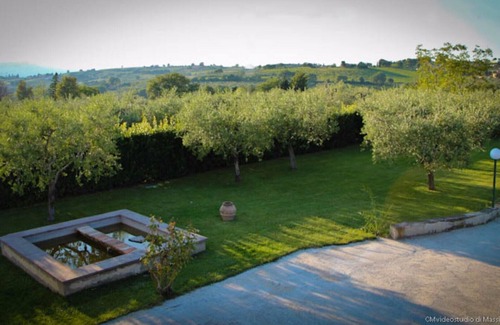 Pietrauta Cama Y Desayuno | Montefalco Guest House - Habitación Amarilla