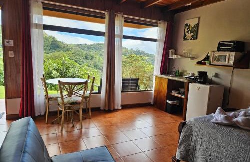 Monteverde Casa | Monteluna Studios Monteverde