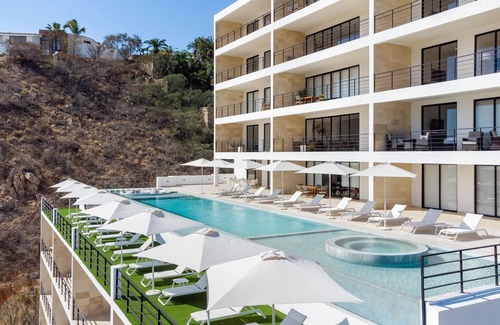 Colonia El Progreso Apartamento | Montemar 402: 2bd Condo Pool Ocean Views Gym