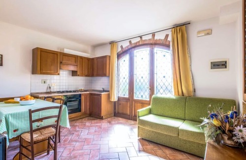 Capraia e Limite Apartamento | Montereggi by Interhome
