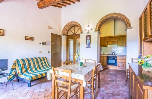 Capraia e Limite Apartamento | Montereggi by Interhome