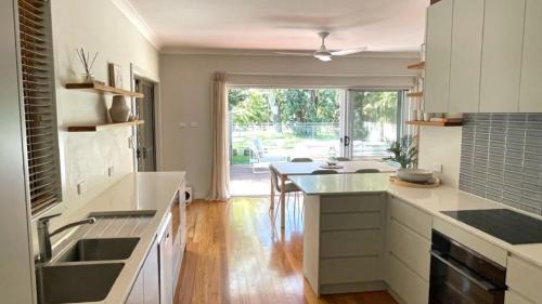 Hawks Nest Casa | Monterra Ave Magic