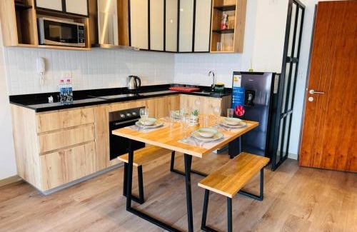 Santiago de Surco Apartamento | Monterrico Polo Aparts 19 - Dpto de Estreno con Balcon frente Embajada USA