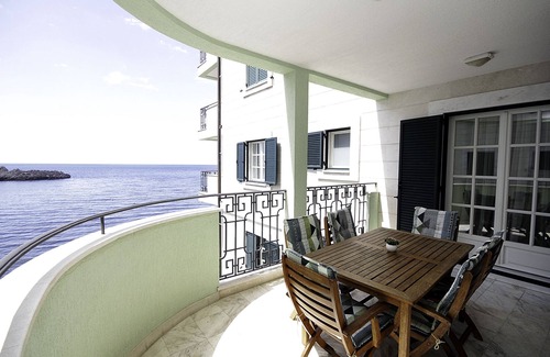 Sveti Stefan Apartamento | Apartamento de 4 habitaciones Montesan F5 Comfort con vista al mar