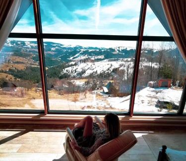 Horea Chalet De Esquí | Montesse Chalet- La noi la munte