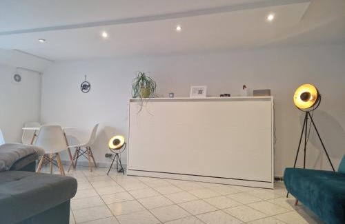 Lage Apartamento | Monteur- Ferienwohnung Lage Kachtenhausen