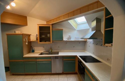 Pocking Apartamento | Monteurwohnung , 4 Schlafzimmer, 130qm, Balkon, einzige Wohneinheit im Haus, Parkplatz