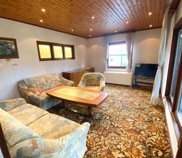 Bienenbuettel Apartamento | Monteurwohnung Gartenhäuschen