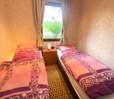 Bienenbuettel Apartamento | Monteurwohnung Gartenhäuschen