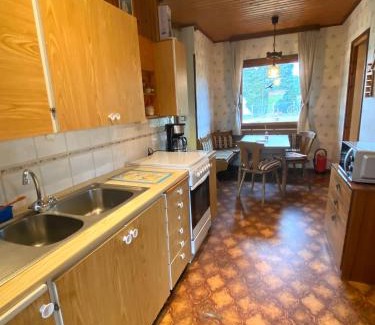 Bienenbuettel Apartamento | Monteurwohnung Gartenhäuschen