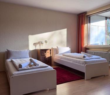 Osnabrueck Apartamento | Monteurwohnung Osnabrück 3-Zimmer mit Balkon